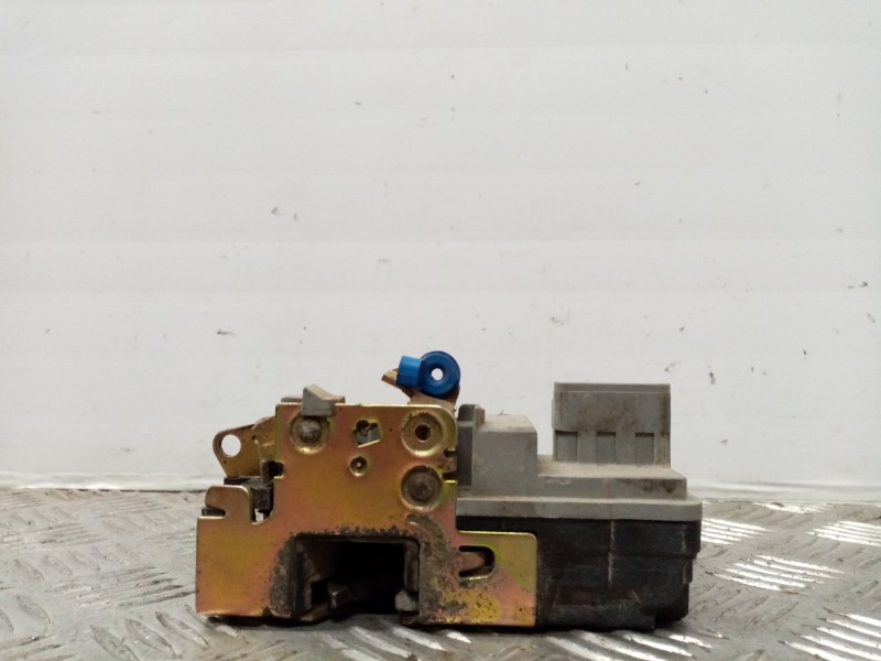 Recambio de cerradura puerta delantera derecha para peugeot partner (s1) 1.9 diesel referencia OEM IAM   