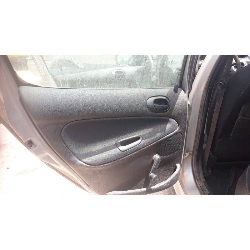 peugeot 206 berlina 1.4 hdi   |   0.98 - ... | 1998 | 68 cv / 50 kw del año 1998