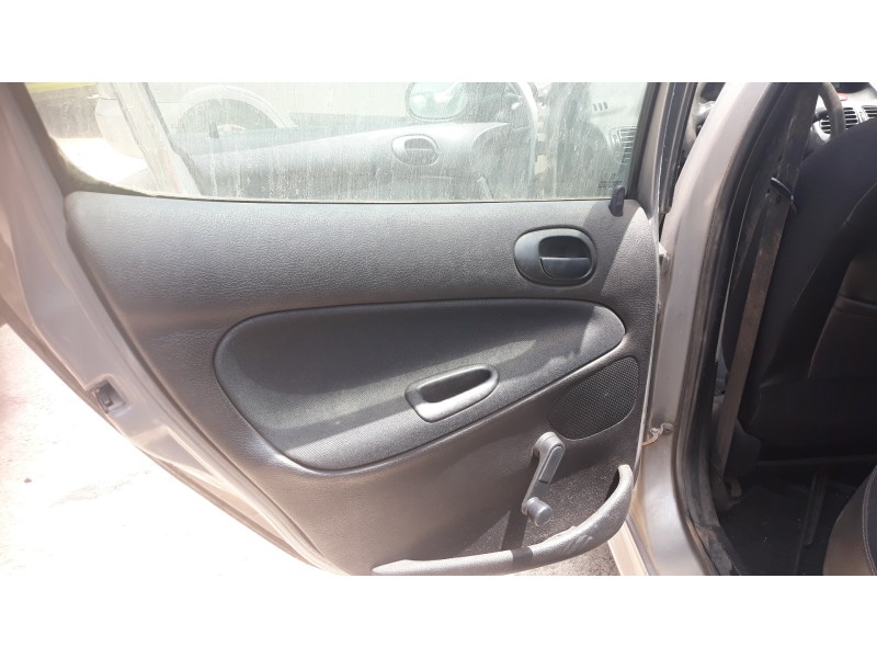 peugeot 206 berlina 1.4 hdi   |   0.98 - ... | 1998 | 68 cv / 50 kw del año 1998