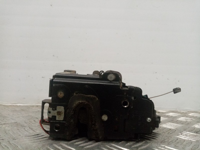 Recambio de cerradura puerta delantera izquierda para skoda fabia (6y2/6y3) referencia OEM IAM 3B1837015A  