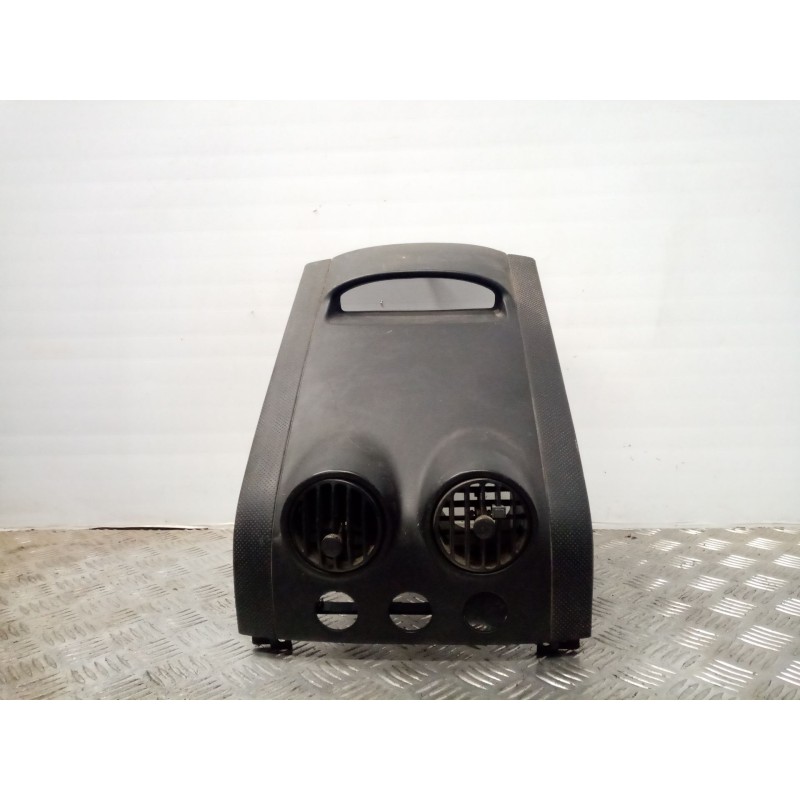 Recambio de mascara central de salpicadero para daewoo kalos 1.4 cat referencia OEM IAM   