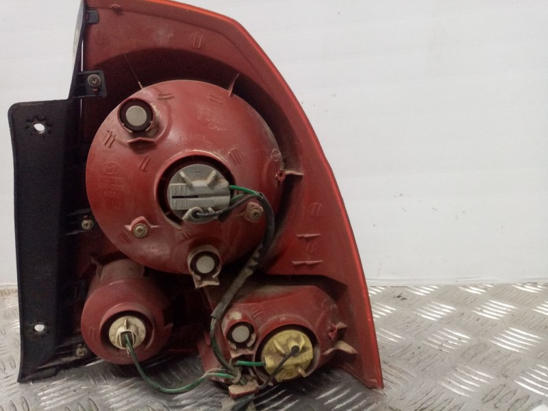 Recambio de piloto trasero izquierdo para hyundai accent (lc) 1.3 cat referencia OEM IAM   