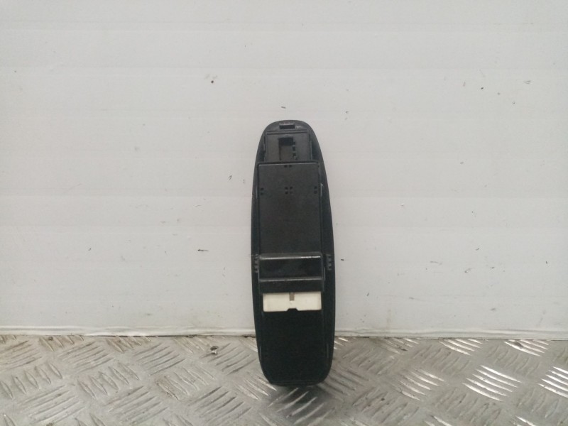 Recambio de mando elevalunas delantero izquierdo para hyundai accent (lc) 1.3 cat referencia OEM IAM   