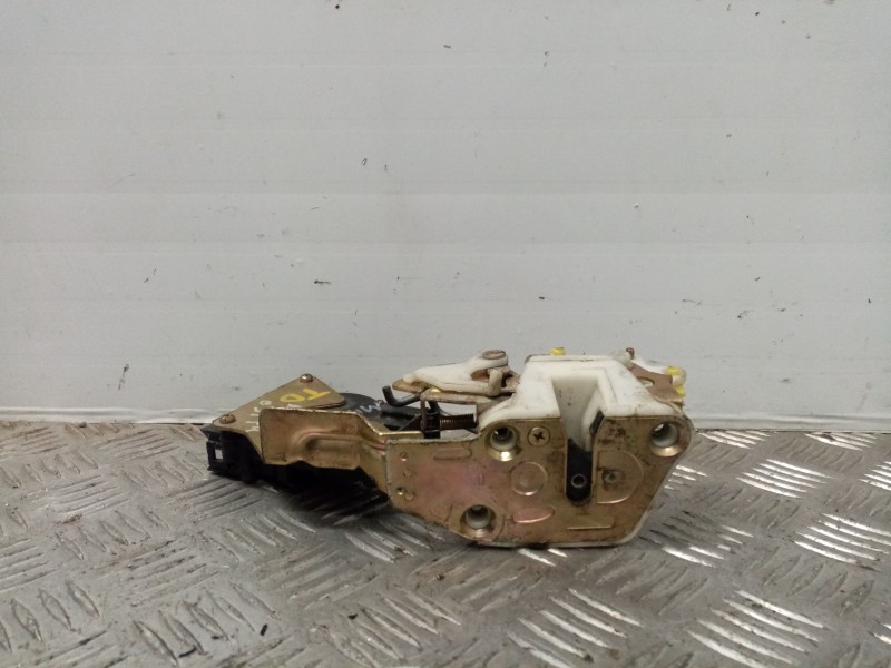 Recambio de cerradura puerta trasera derecha para daewoo matiz 0.8 cat referencia OEM IAM   