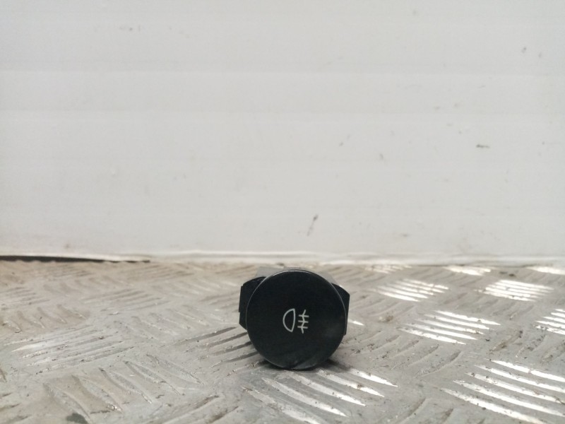 Recambio de pulsador antinieblas para daewoo kalos 1.4 se referencia OEM IAM 864W0140  