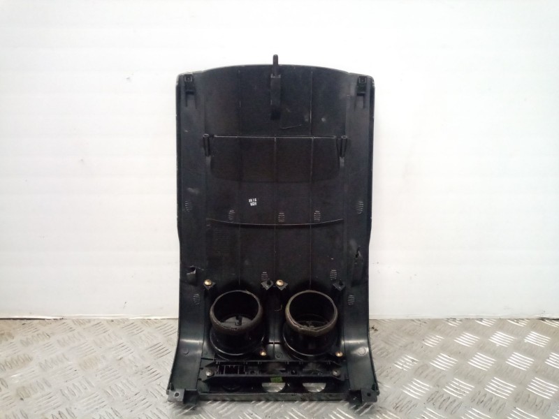 Recambio de mascara central de salpicadero para daewoo kalos 1.4 se referencia OEM IAM 96537685  