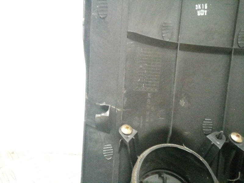 Recambio de mascara central de salpicadero para daewoo kalos 1.4 se referencia OEM IAM 96537685  