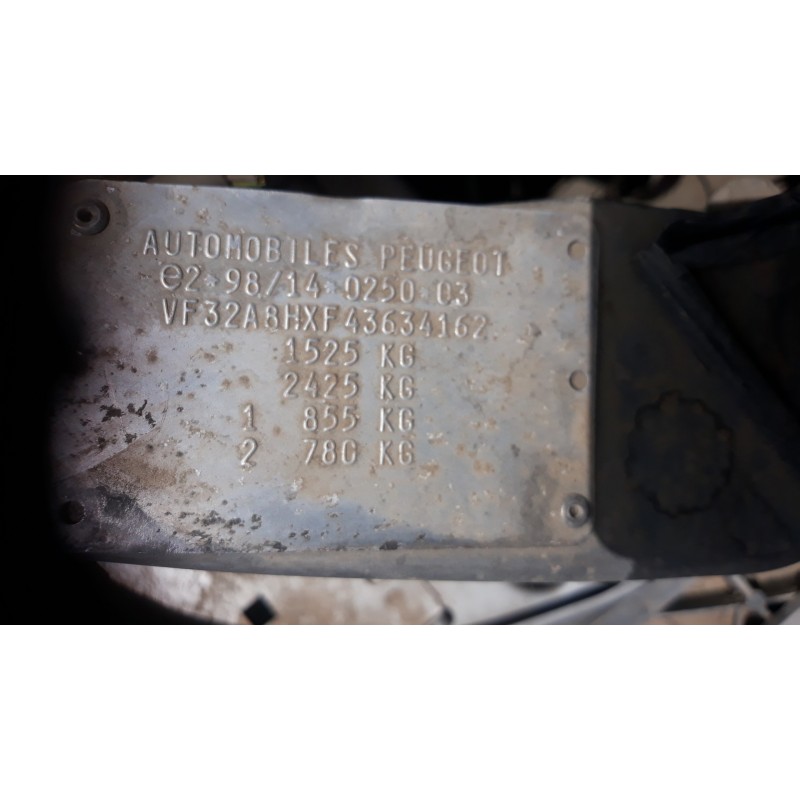 peugeot 206 berlina 1.4 hdi   |   0.98 - ... | 1998 | 68 cv / 50 kw del año 1998