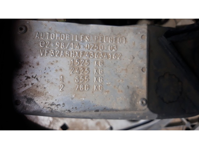 peugeot 206 berlina 1.4 hdi   |   0.98 - ... | 1998 | 68 cv / 50 kw del año 1998