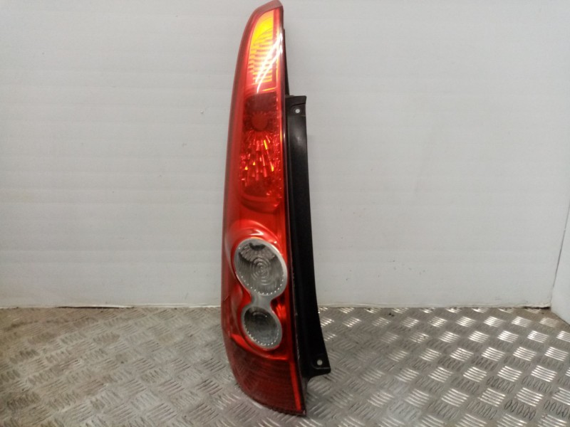 Recambio de piloto trasero izquierdo para ford fiesta (cb1) 1.4 tdci cat referencia OEM IAM   