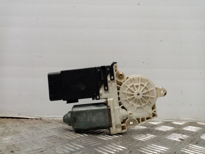 Recambio de motor elevalunas delantero derecho para seat toledo (1m2) signo referencia OEM IAM F005S00052 9776101436203 
