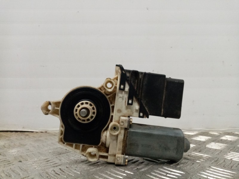Recambio de motor elevalunas trasero derecho para seat toledo (1m2) signo referencia OEM IAM F005S00050 9776101438203 