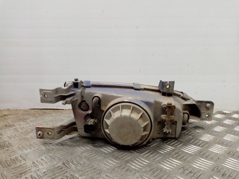 Recambio de faro izquierdo para hyundai accent (x3) 1.3 cat referencia OEM IAM   