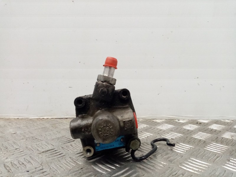 Recambio de bomba servodireccion para volkswagen passat berlina (3b2) comfortline referencia OEM IAM 8D0145156A  