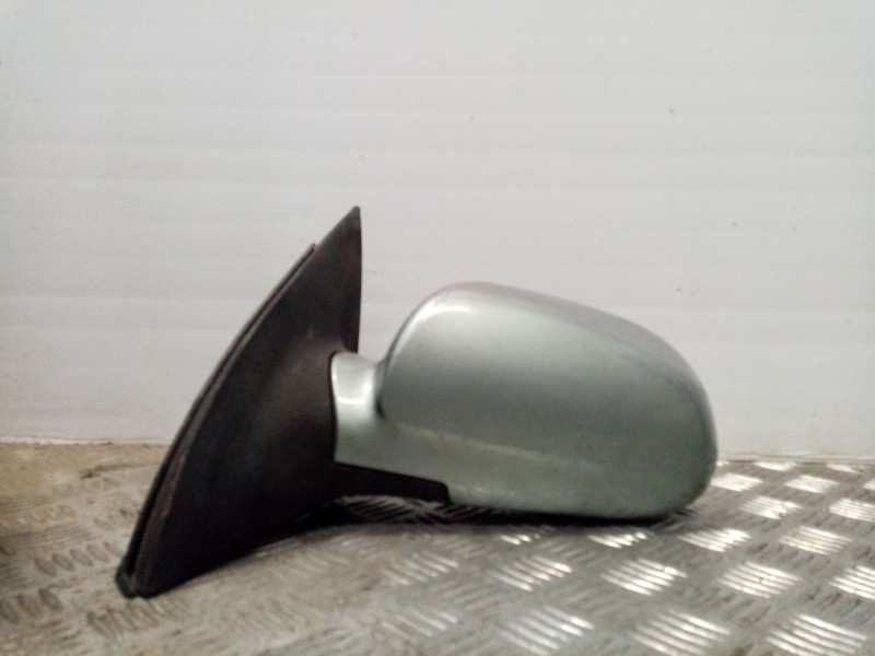Recambio de retrovisor izquierdo electrico para chevrolet nubira berlina 1.6 cat referencia OEM IAM   