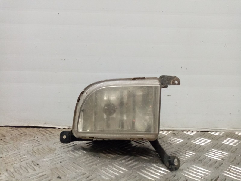 Recambio de faro antiniebla derecho para chevrolet nubira berlina 1.6 cat referencia OEM IAM   