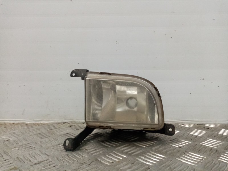 Recambio de faro antiniebla izquierdo para chevrolet nubira berlina 1.6 cat referencia OEM IAM   