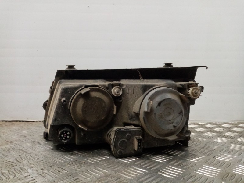 Recambio de faro derecho para volkswagen passat berlina (3b2) comfortline referencia OEM IAM 3B0941018K  