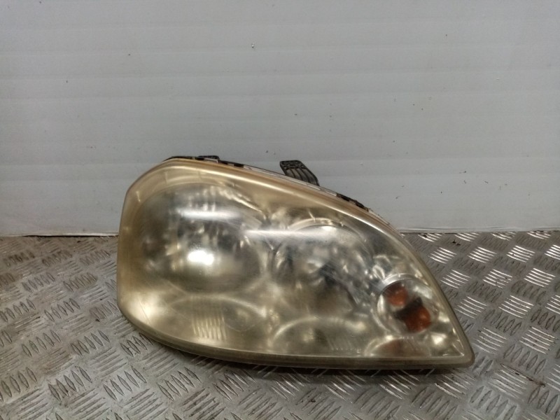 Recambio de faro derecho para chevrolet nubira berlina 1.6 cat referencia OEM IAM   