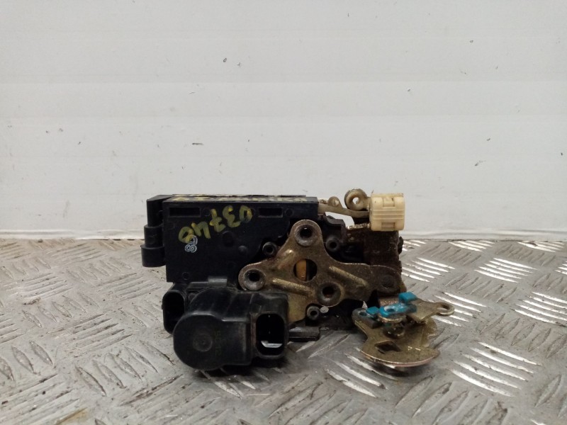 Recambio de cerradura puerta delantera izquierda para chevrolet nubira berlina 1.6 cat referencia OEM IAM 96272641  