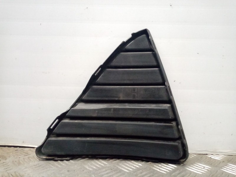 Recambio de rejilla paragolpes izquierda para ford focus lim. (cb8) referencia OEM IAM BM51-17K947-AE BM5117K947AE 