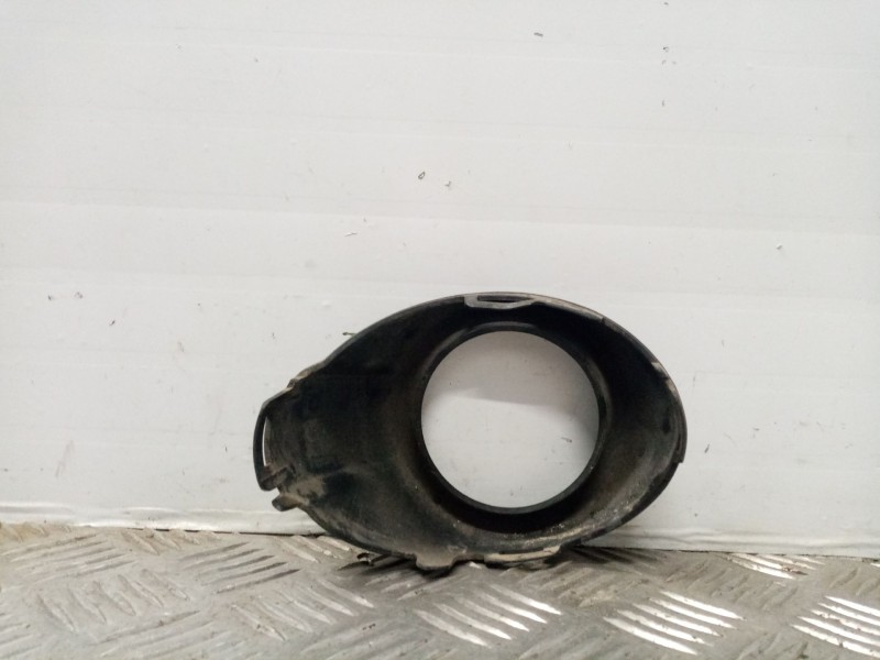 Recambio de moldura para ford focus lim. (cb8) referencia OEM IAM BM51-19953-A  