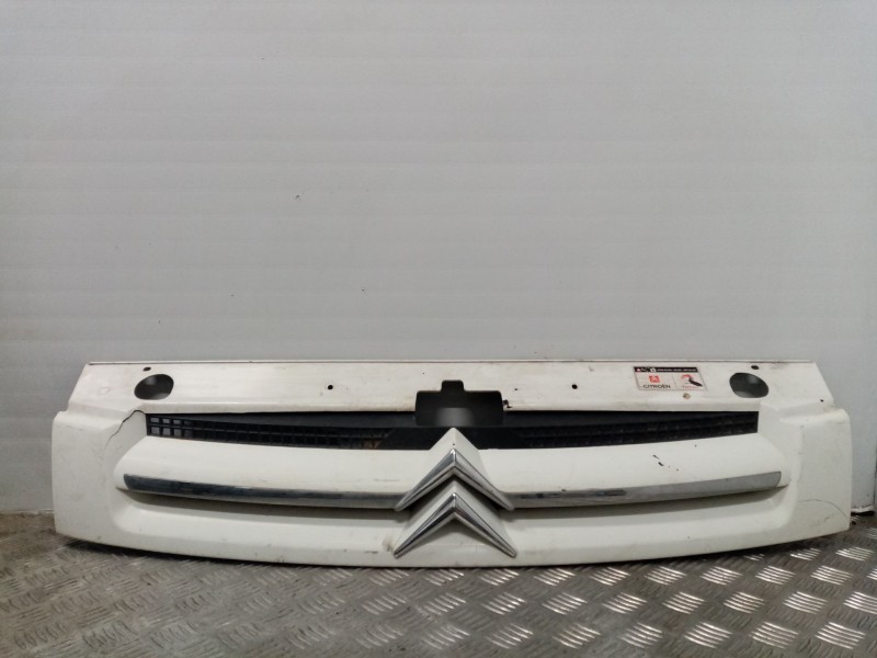 Recambio de rejilla delantera para citroen berlingo 1.9 diesel referencia OEM IAM   