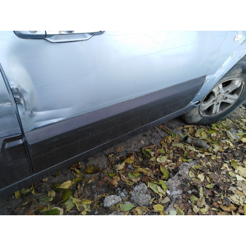 Recambio de moldura puerta delantera derecha para kia sorento 2.5 crdi cat referencia OEM IAM   