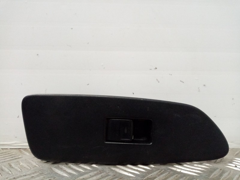Recambio de mando elevalunas delantero derecho para toyota auris referencia OEM IAM 192801 801-3F21 74231-02530