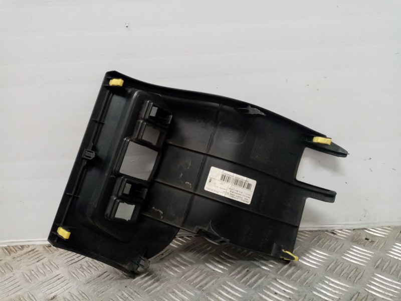 Recambio de salpicadero para toyota auris referencia OEM IAM 5554502030  