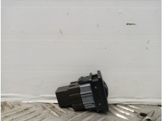 Recambio de interruptor para toyota auris referencia OEM IAM 8415202040   2