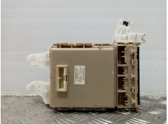 Recambio de caja reles / fusibles para toyota auris referencia OEM IAM 330912C22 8273002J71  2