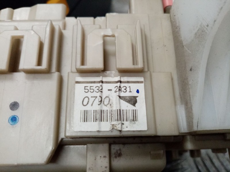 Recambio de caja reles / fusibles para toyota auris referencia OEM IAM 330912C22 8273002J71 55322A31