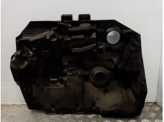 Recambio de tapa motor para toyota auris referencia OEM IAM    2