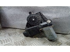 Recambio de motor elevalunas delantero izquierdo para  referencia OEM IAM 105682104  