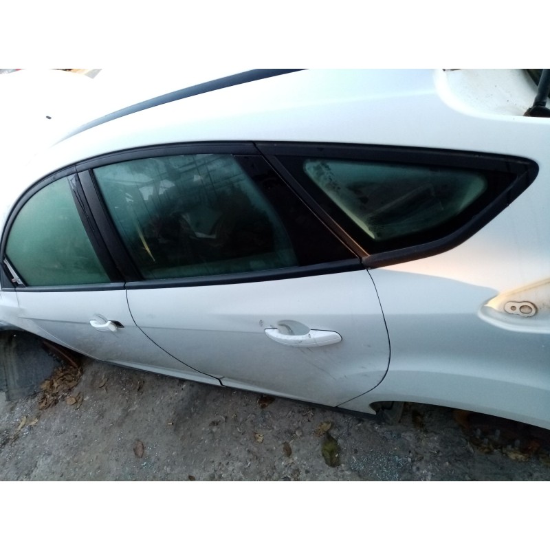 Recambio de puerta trasera izquierda para ford focus lim. (cb8) referencia OEM IAM   
