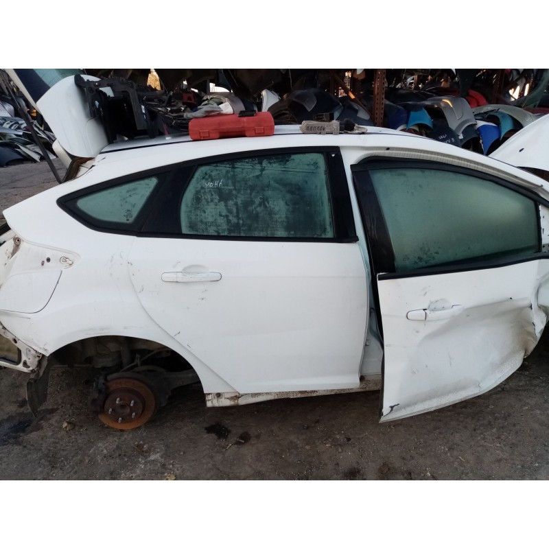 Recambio de puerta trasera derecha para ford focus lim. (cb8) referencia OEM IAM   