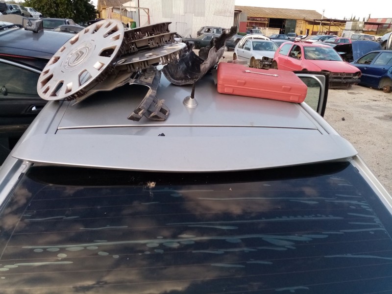 Recambio de aleron trasero para citroen c4 berlina 1.6 16v hdi referencia OEM IAM   