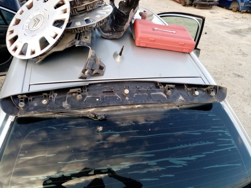 Recambio de aleron trasero para citroen c4 berlina 1.6 16v hdi referencia OEM IAM   