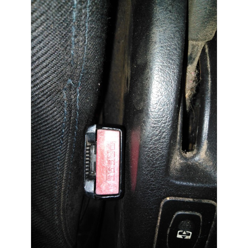 Recambio de pretensor airbag izquierdo para peugeot 307 break / sw (s1) 2.0 hdi cat referencia OEM IAM   