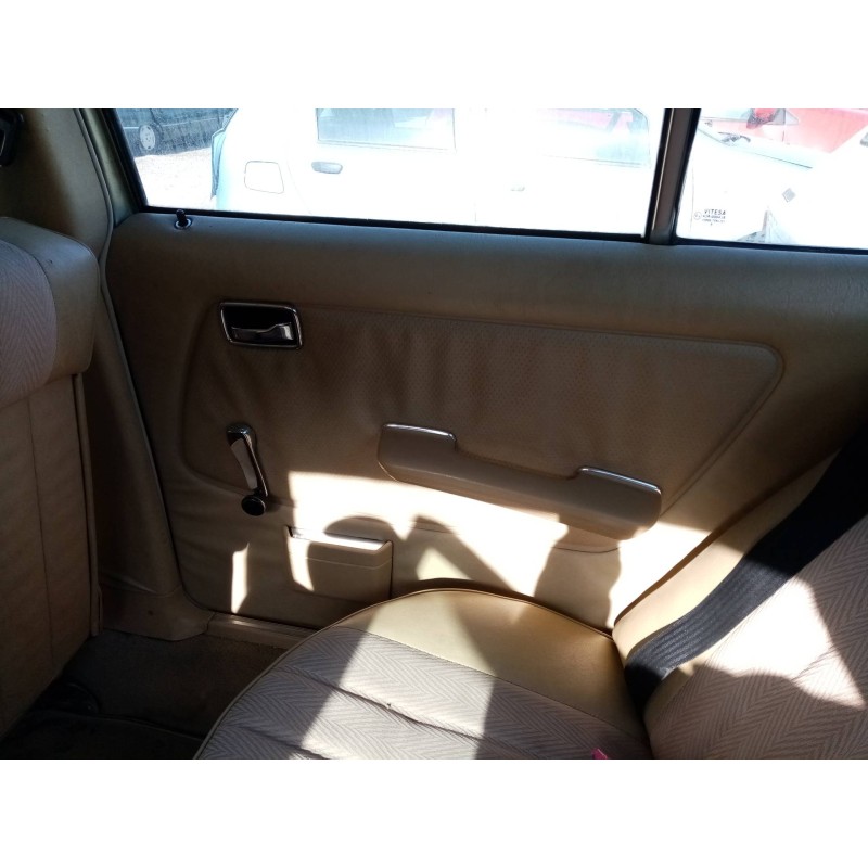 Recambio de guarnecido puerta trasera derecha para mercedes clase e (w123) berlina+coupe 2.3   |   0.76 - ... | 1976 | 109 cv / 