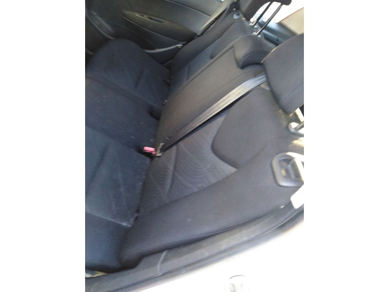 Recambio de asientos traseros para peugeot 308 1.6 hdi fap referencia OEM IAM   