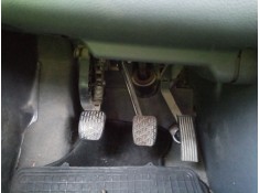 Recambio de pedal embrague para mercedes vaneo (w414) furgoneta compacta referencia OEM IAM A1682902601 400400B 