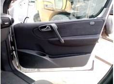 Recambio de guarnecido puerta delantera derecha para mercedes vaneo (w414) furgoneta compacta referencia OEM IAM A4147200570  