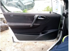 Recambio de guarnecido puerta delantera izquierda para mercedes vaneo (w414) furgoneta compacta referencia OEM IAM A4147200170  