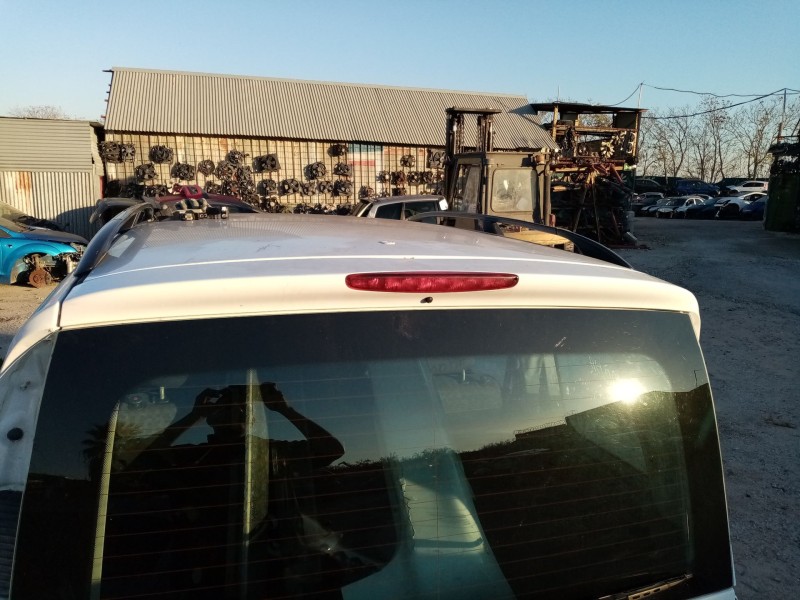 Recambio de aleron trasero para mercedes vaneo (w414) furgoneta compacta referencia OEM IAM A4148200056  