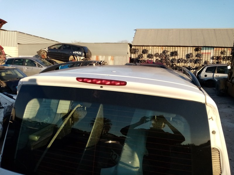 Recambio de aleron trasero para mercedes vaneo (w414) furgoneta compacta referencia OEM IAM A4148200056  