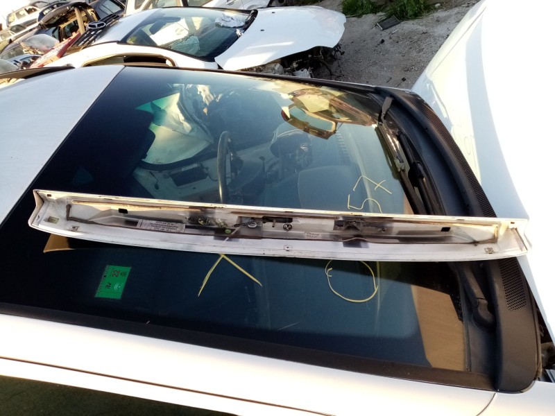 Recambio de aleron trasero para mercedes vaneo (w414) furgoneta compacta referencia OEM IAM A4148200056  