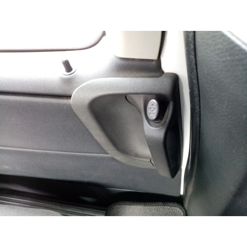 Recambio de maneta interior trasera izquierda para mercedes vaneo (w414) furgoneta compacta referencia OEM IAM   