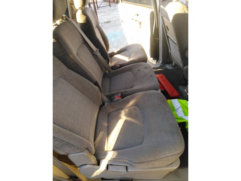 Recambio de asientos traseros para hyundai trajet (fo) 2.0 crdi gls referencia OEM IAM   